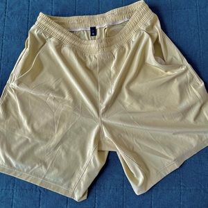 Mens Lululemon Pace breaker shorts, sz Medium, 7” inseam, Dewy, liner removed.
